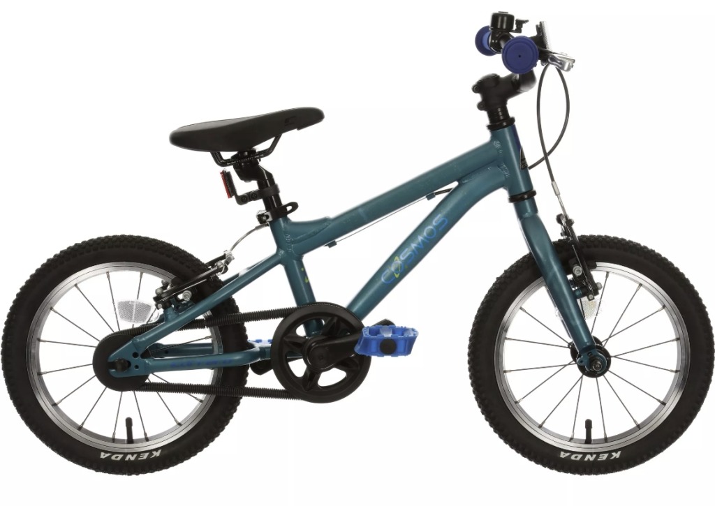 The Carrera Cosmos 14 is one of the many kids bikes in the Halfords Black Friday sale