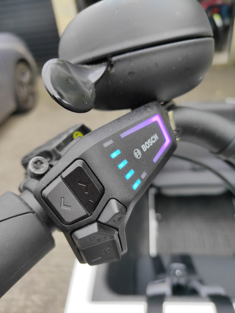 Urban Arrow Family with Bosch led remote