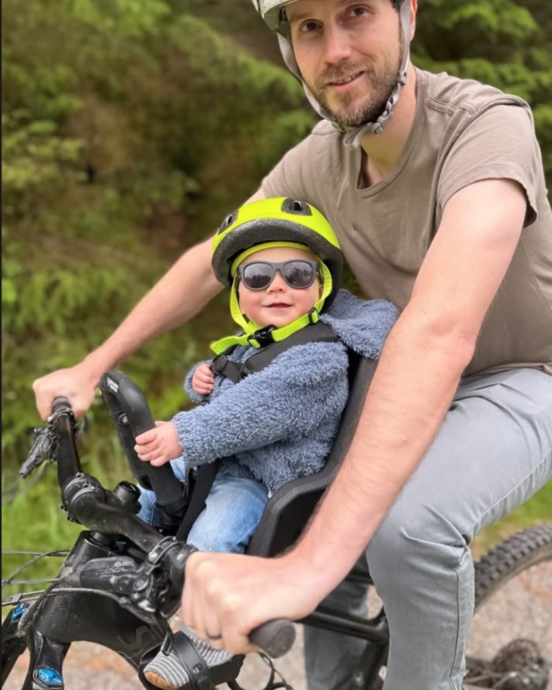 Kids Ride Shotgun Pro bike seat for babies and toddlers