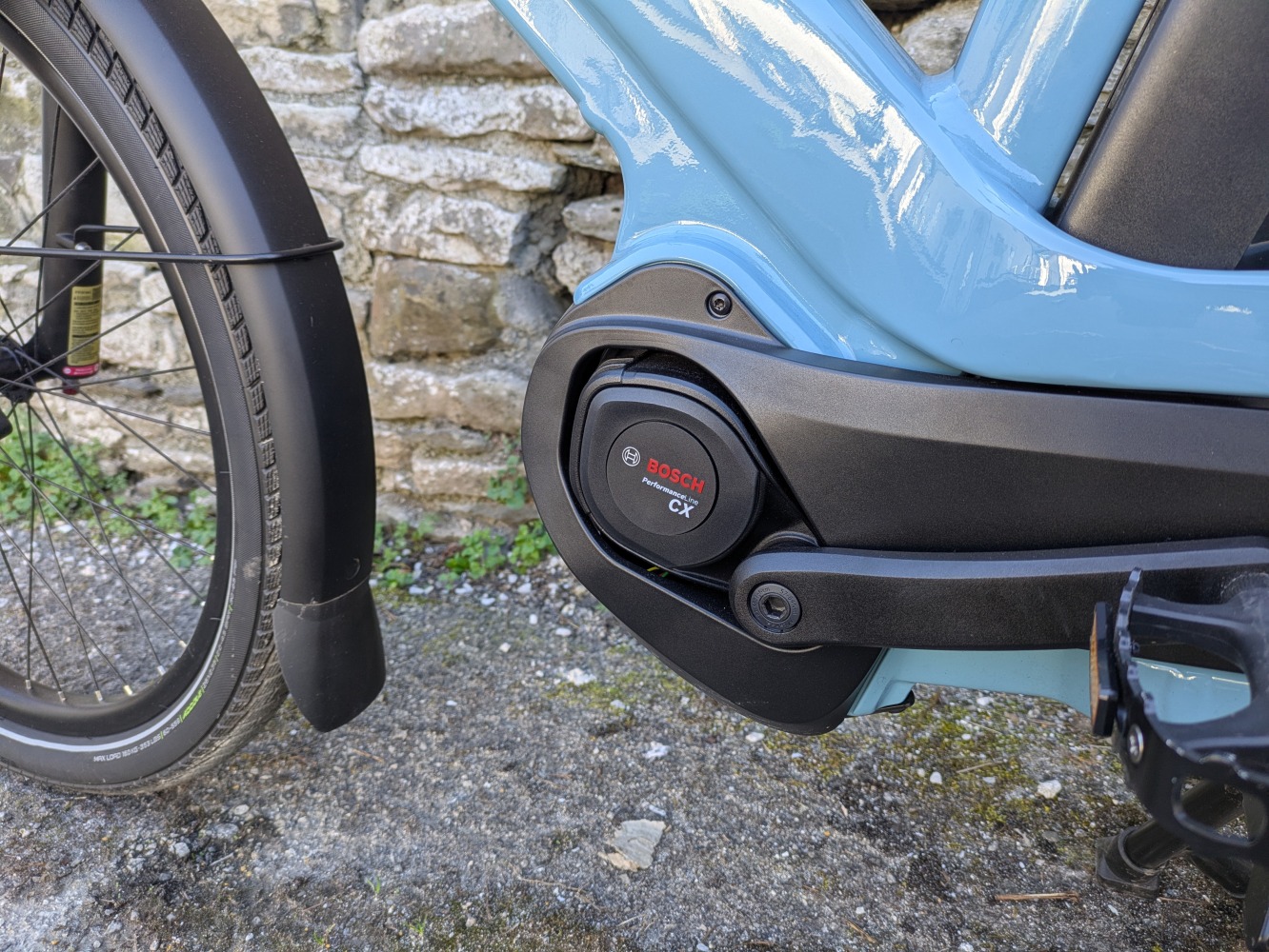 blue Gazelle Cabby e-cargo bike close up of the motor