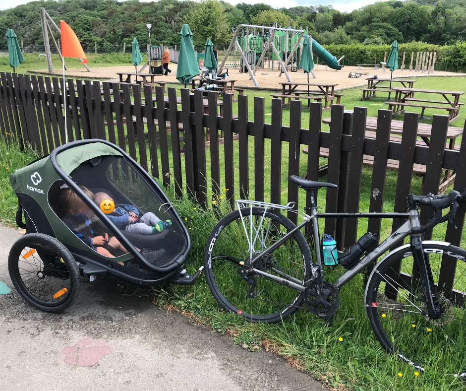 Hamax Outback trailer at the park